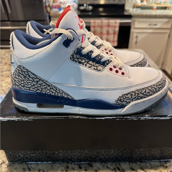 Jordan Air 3 Retro True Blues - Picture 1 of 5